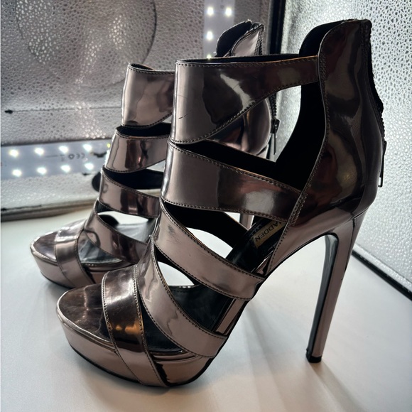Steve Madden Shiny Black Strappy Heels - Picture 1 of 9